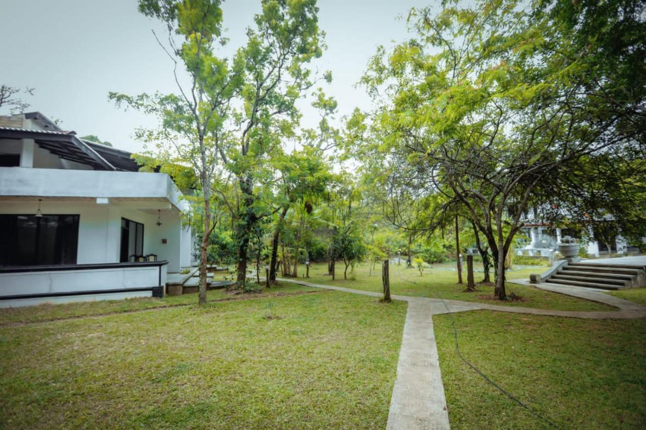 Hotel Sigiriya Kele Kültér fotó