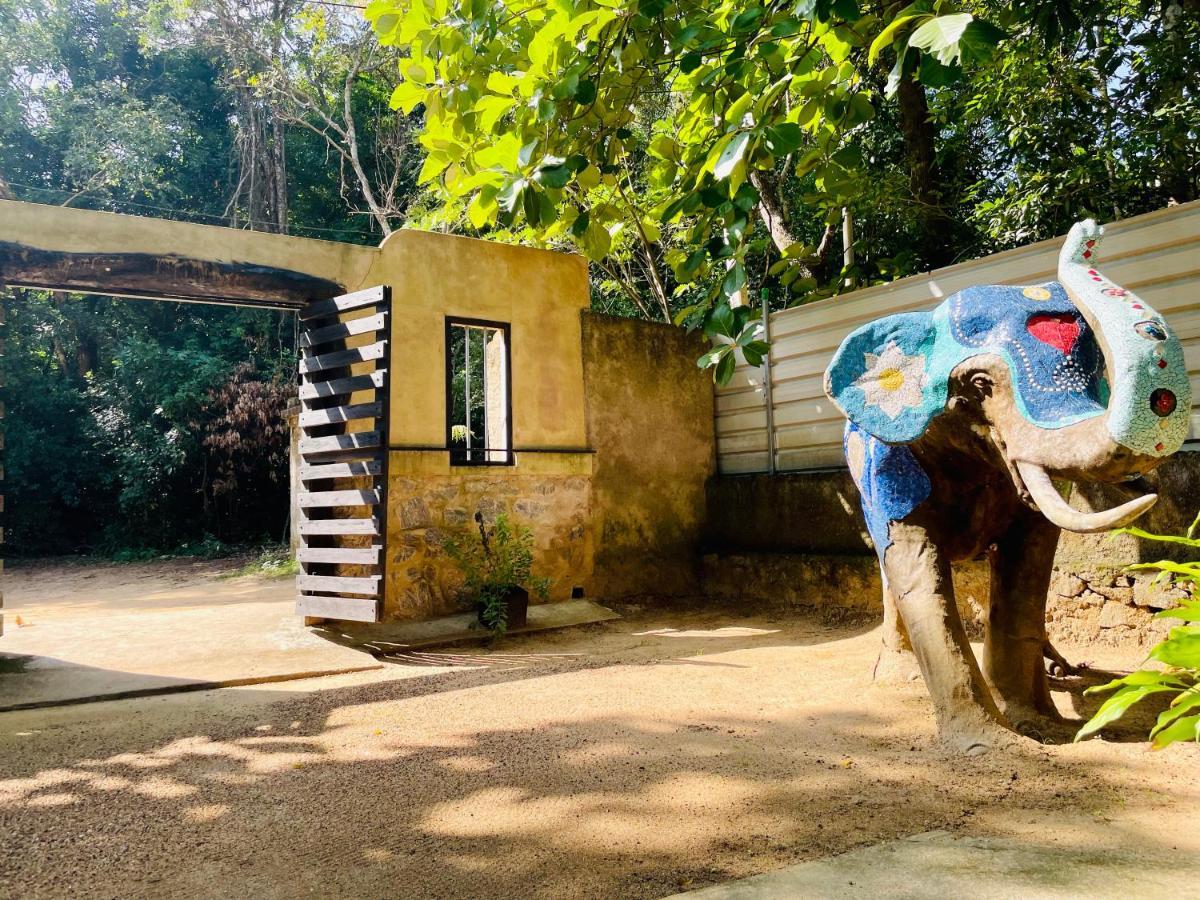 Hotel Sigiriya Kele Kültér fotó